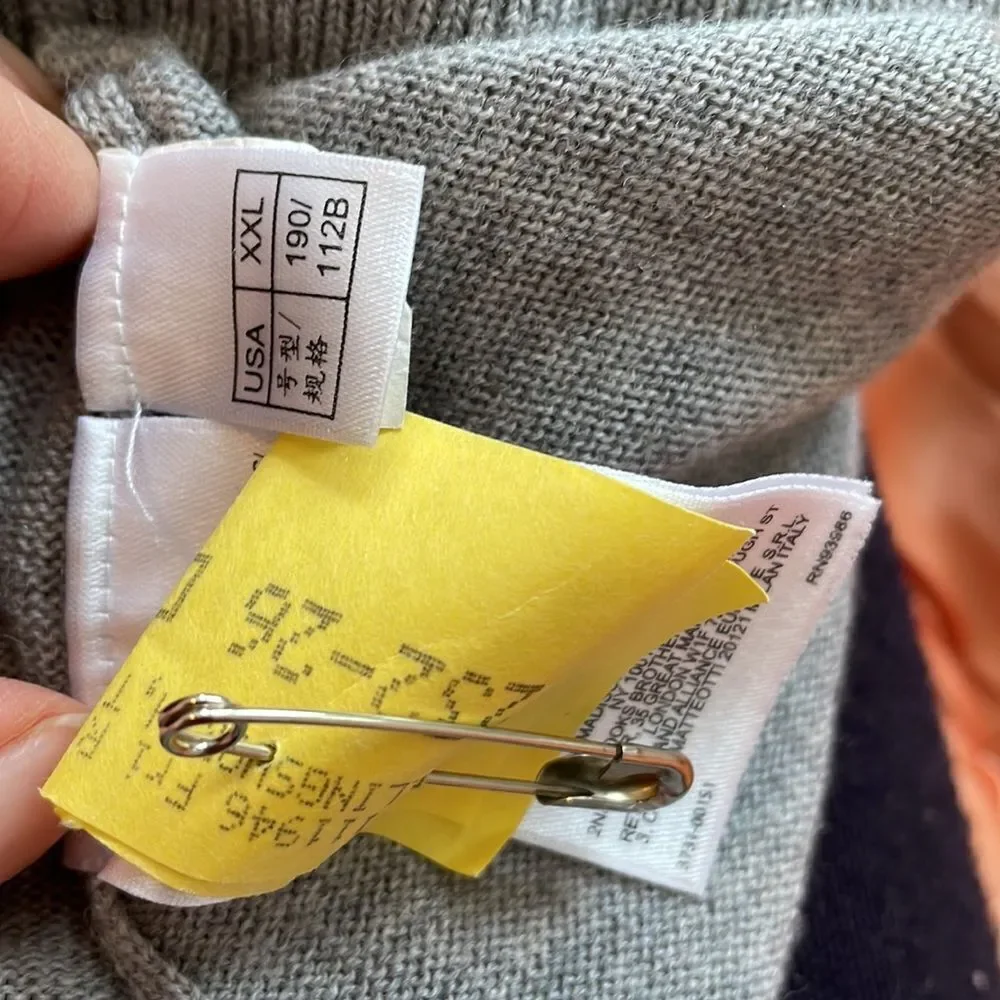 Brooks Brothers gray merino wool knit‎ V neck sweater vest